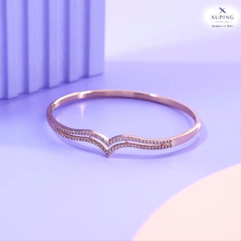 Xuping Gelang Emas 18K Bangle Fuji