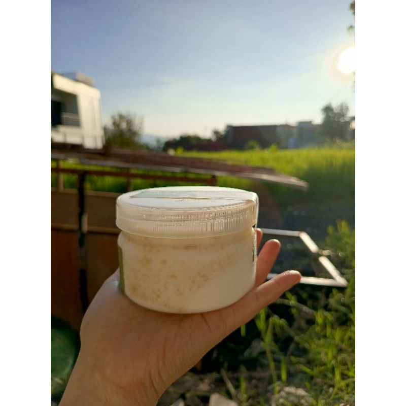 

set yoghurt/semi Greek natural with fruit jam