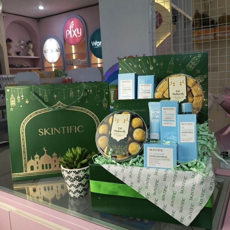 

Parcel ramadhan skintific set