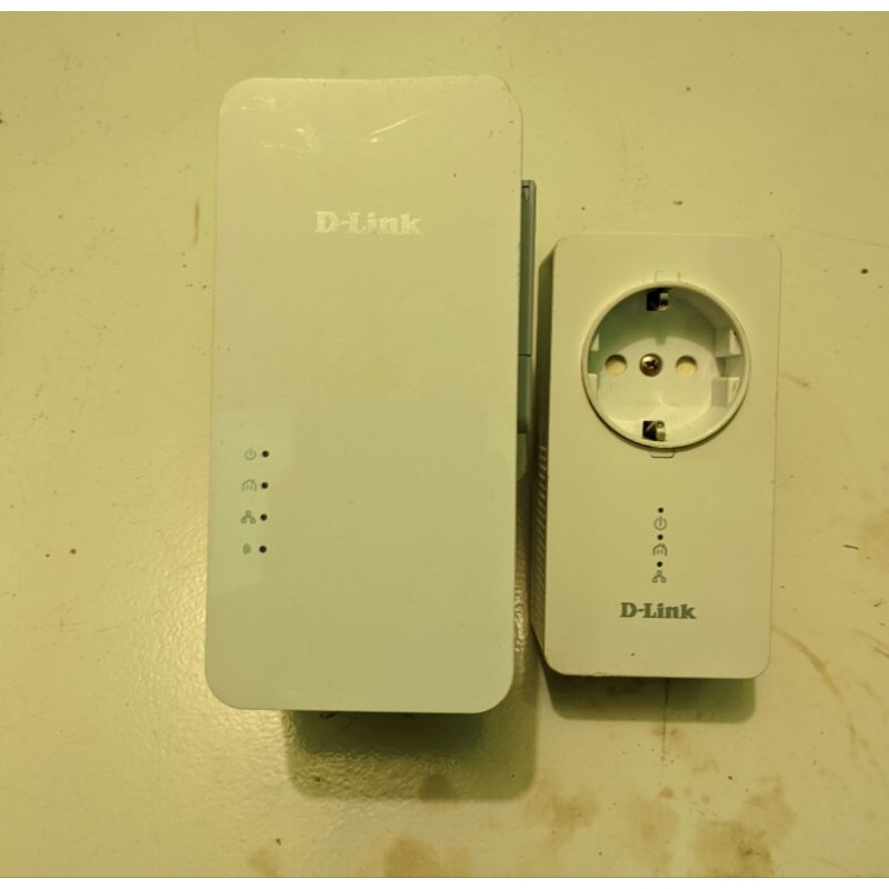 PAKET POWERLINE AV2 D-LINK DHP-P610AV+DHP-W610AV D-LINK WIFI AC1200 ADAPTER