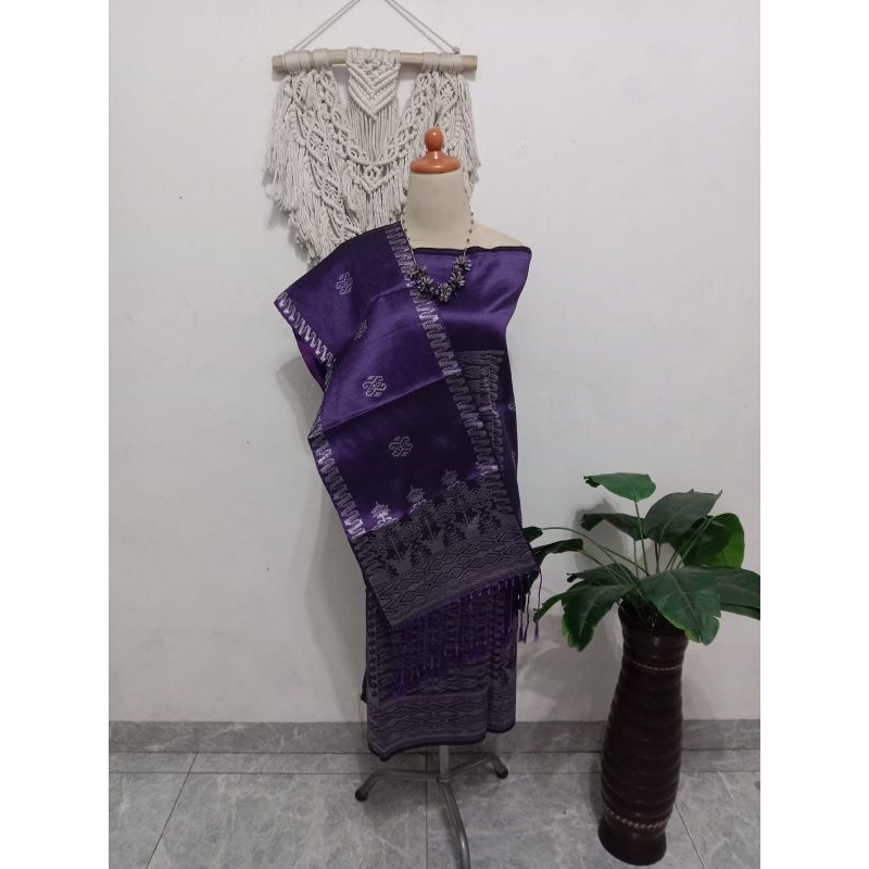 Songket silungkang warna ungu silver, ungu terong, songket padang