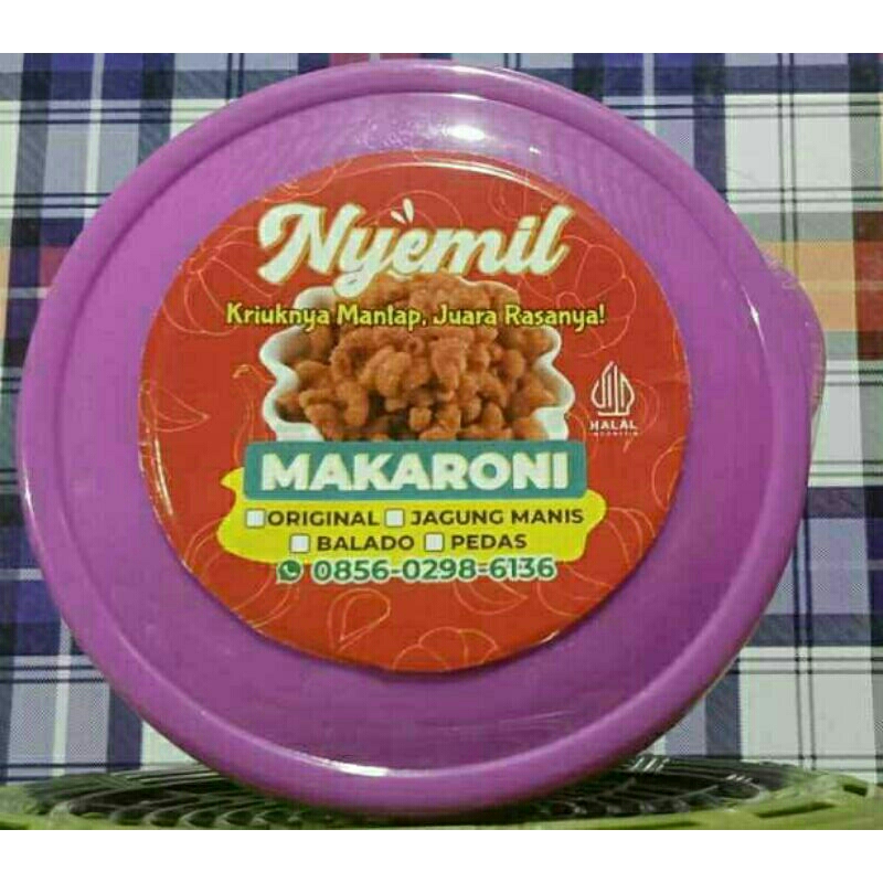 

Snack Makaroni "NYEMIL" Top 100 / Snack Makaroni "NYEMIL" Top 85 / Makaroni / Makaroni Pedas / Makanan Ringan / Snack Ringan / Makaroni Renyah