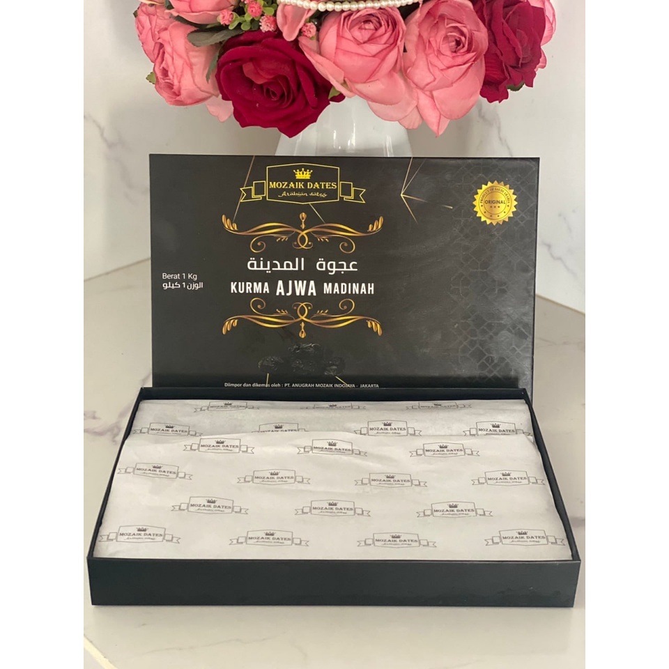 

Mozaik Dates Madina Berat 1 Kg AJWA MOZAIK PREMIUM