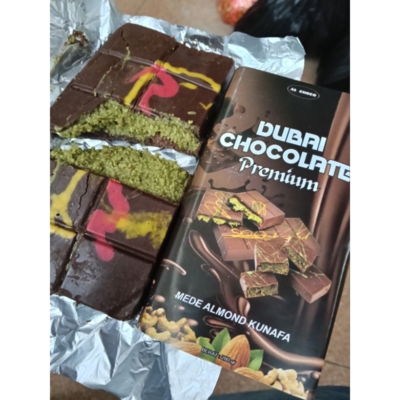 

Cokelat Ala Dubay UK 100gr dan 280gr (Murah Harga Grosir)