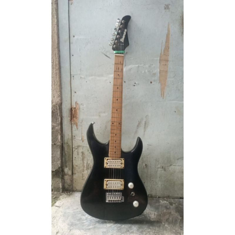 Gitar listrik Gio Ibanez