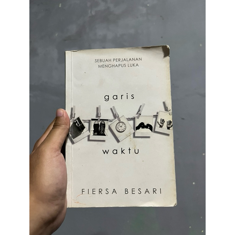 Buku Bekas (Second) - Garis Waktu Fiersa Besari