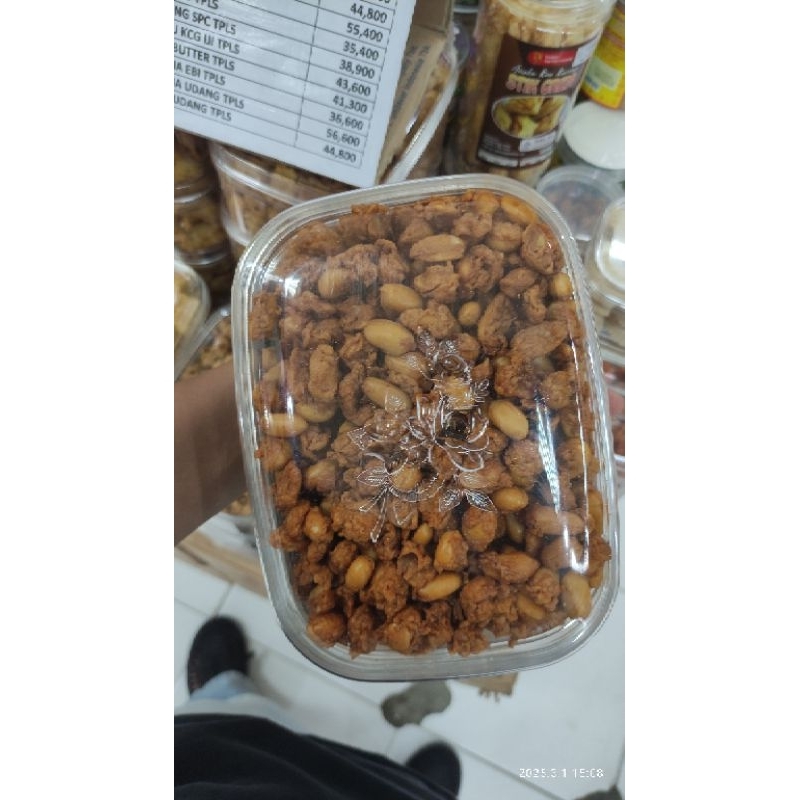 

Jajan Lebaran Kacang purut