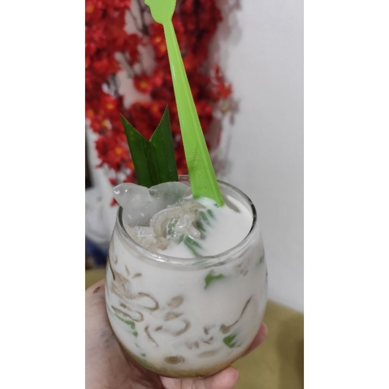 

Es bongko sagu gunting dessert kalimantan