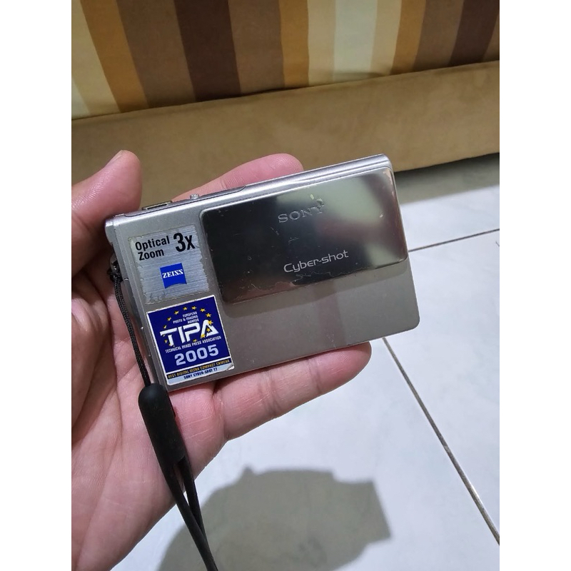 sony cybershot T7