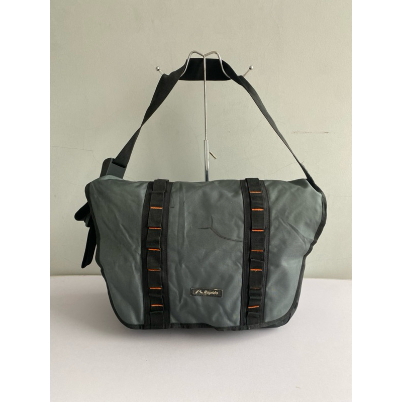 tas selempang Rapido*
