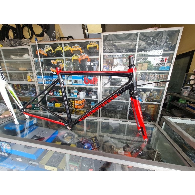 Frame Road bike polygon strattos S3 rims brake