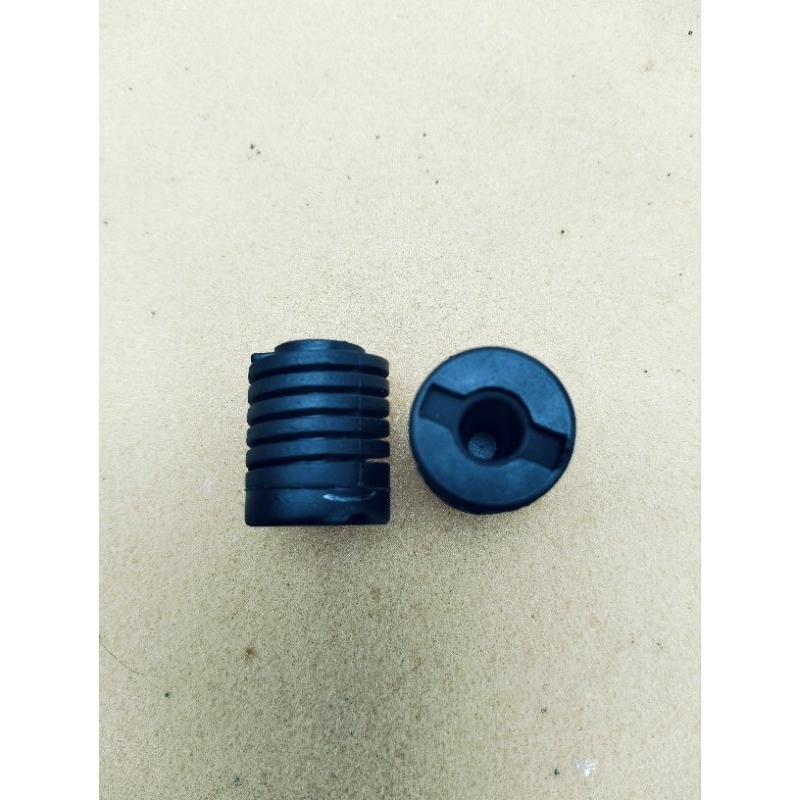 Karet Penahan Kap Mesin Mobil Toyota Avanza Original