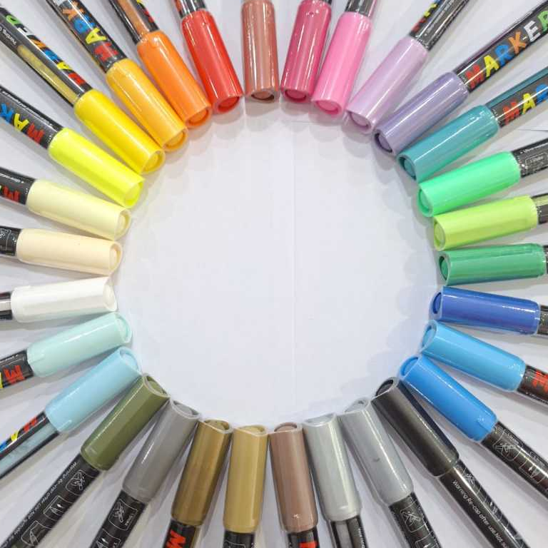 

M&G Acrylic Marker 28/ M&G Spidol Marker Multifungsi segala permukaan/ Paint Marker Spidol Akrilik