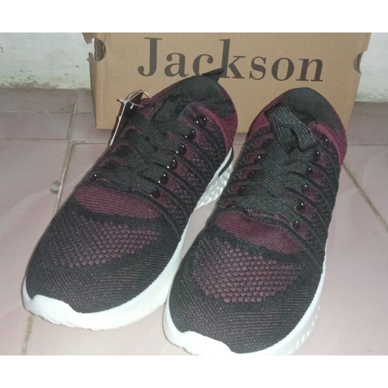 Sepatu tali Hitam merk Jackson dari jacksonshoes