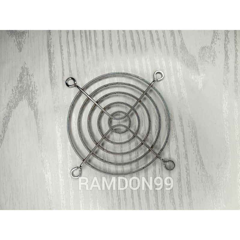 Grill Fan 8x8cm Besi Pelindung Kipas 12V Bekas Sedikit Berkarat Murah