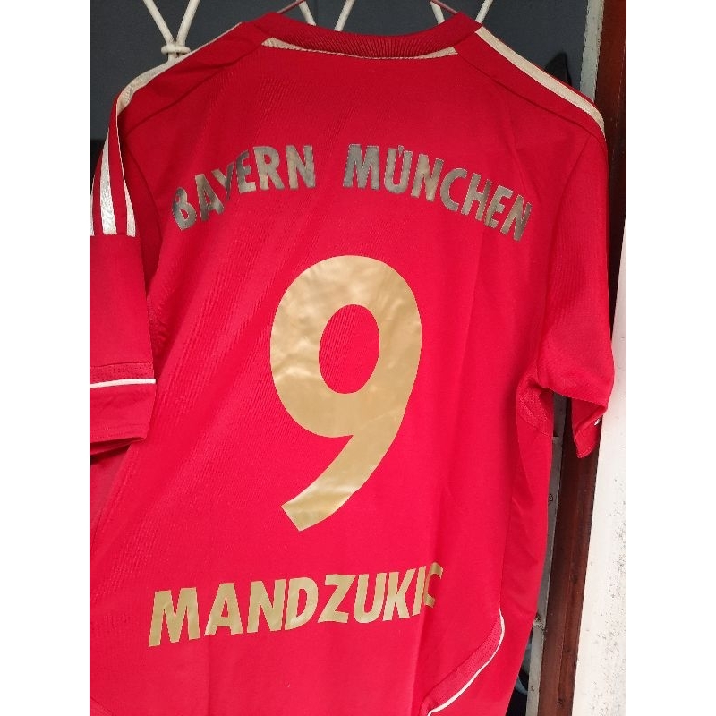 (RARE PRODUCT) Jersey Bayern Munchen Home 2011-2013 - Long Sleves