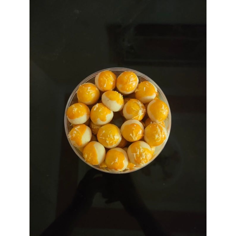 

Open PO (3 Hari) Kue Kering Kue Nastarl Keju Isi 500 gram (1/2 kg ) Kue Kering Kue Nastar Termurah