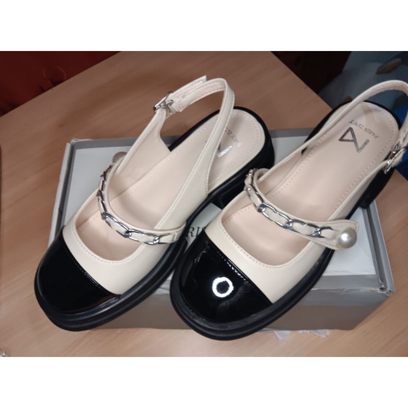 Sepatu Paris Zoey