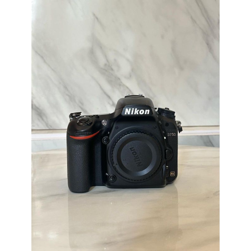 Nikon D750 non wifi mulus full set