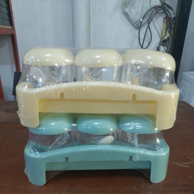 Tempat Bumbu Plastik + free sendok bumbu / Rak Bumbu Set