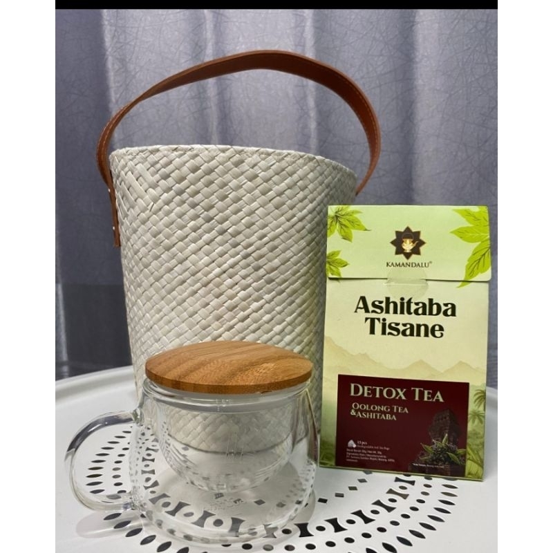 

PAKET HAMPERS 03 POUCH DETOX TEA