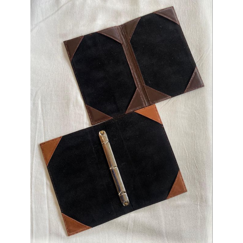 

Cover Buku Dari Kulit Sapi (Leather Book Cover)