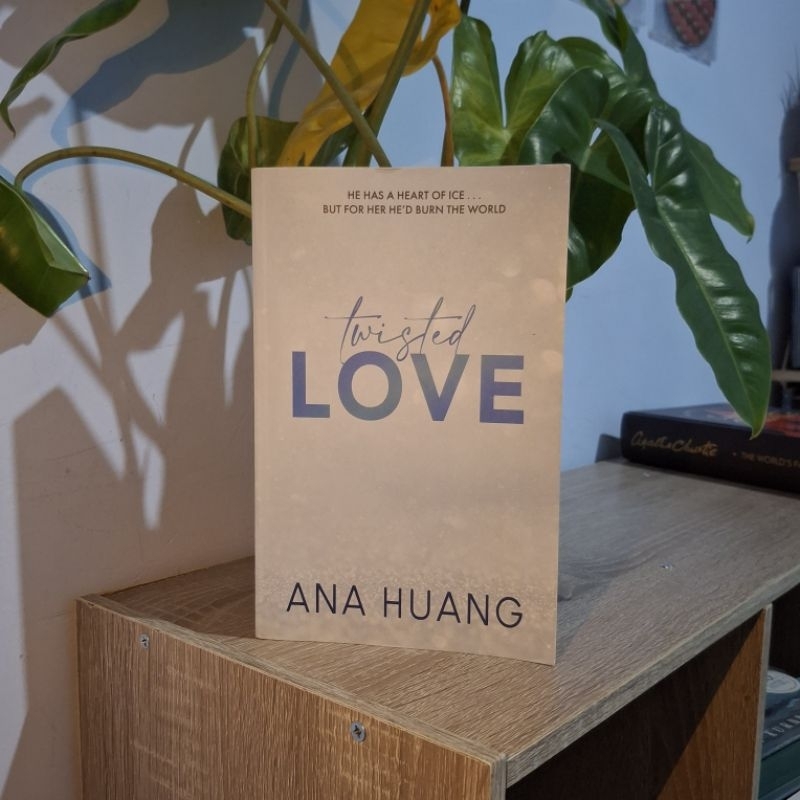 Twisted Love - Ana Huang [PRELOVED]