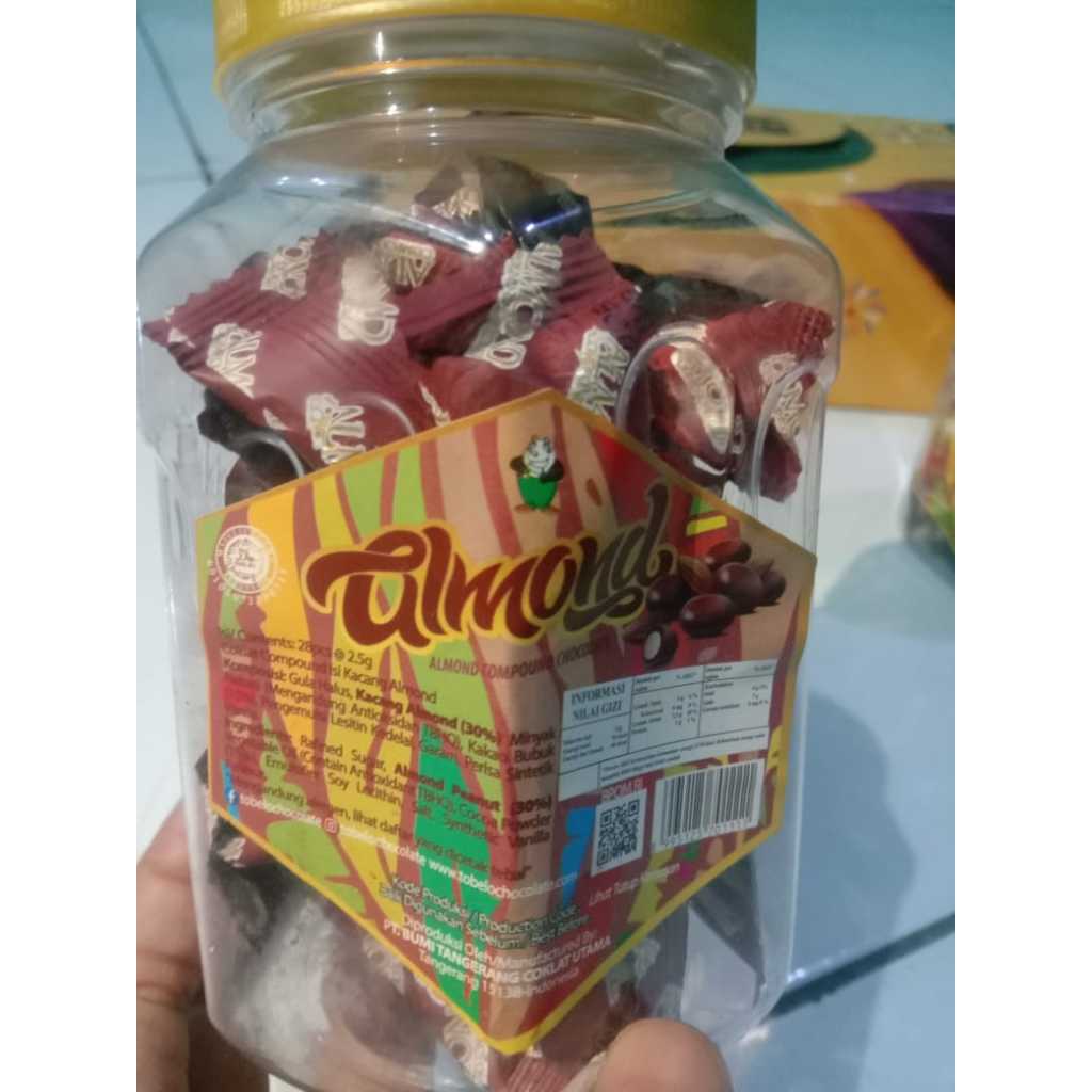 

Coklat Almond Carnival pertoples @ 28pcs