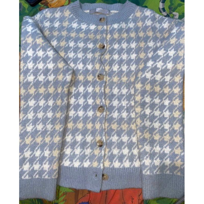 Cardigan 8 seconds