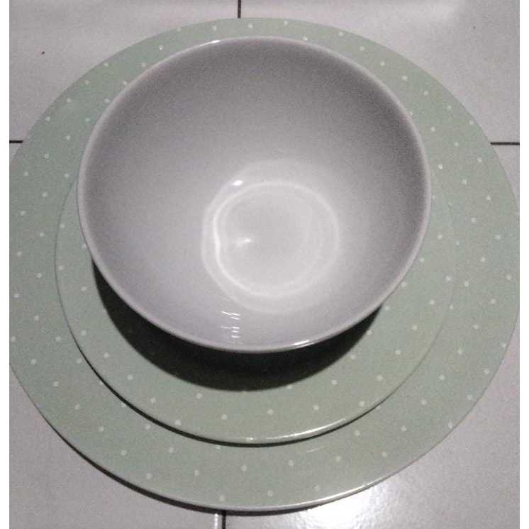 Piring Keramik (1 set hadiah) Baru