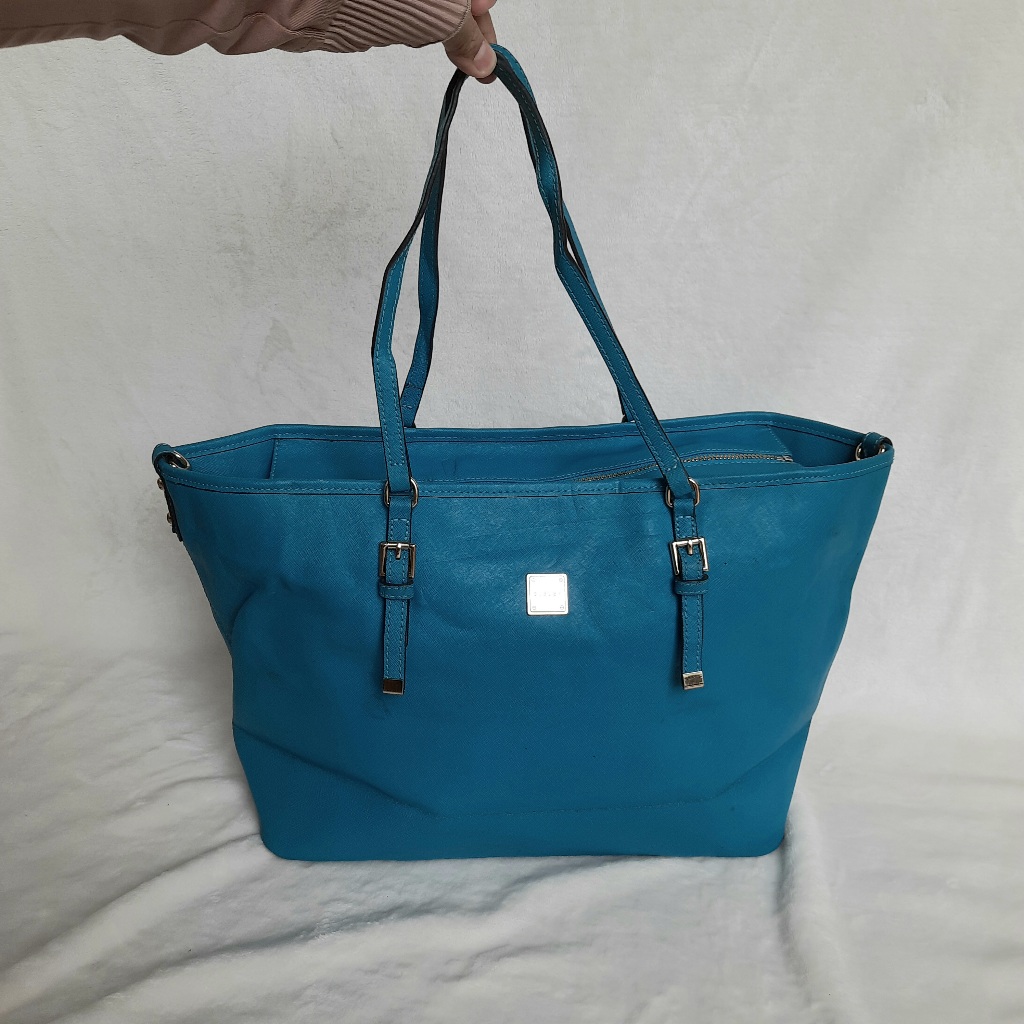 [PRELOVED] Tas kulit asli Shoulder Tote Bag Tas Bahu warna Biru Muda Birel Original Brand SISLEY