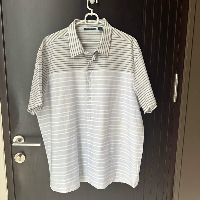 Perry Ellis kemeja cowok