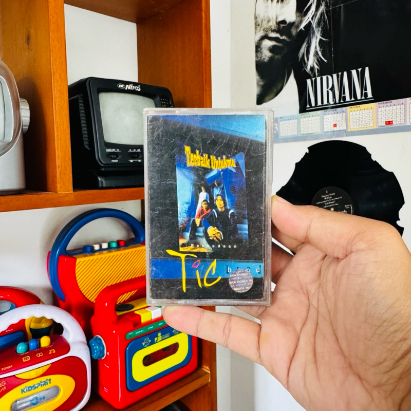 Kaset Pita / Tape / Walkman Tic Band Terbaik Untukmu Original 100% Berfungsi / Tested Indonesia Luar