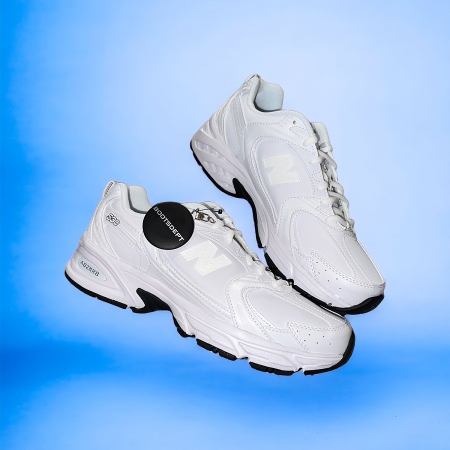 sepatu NB 530 Triple white