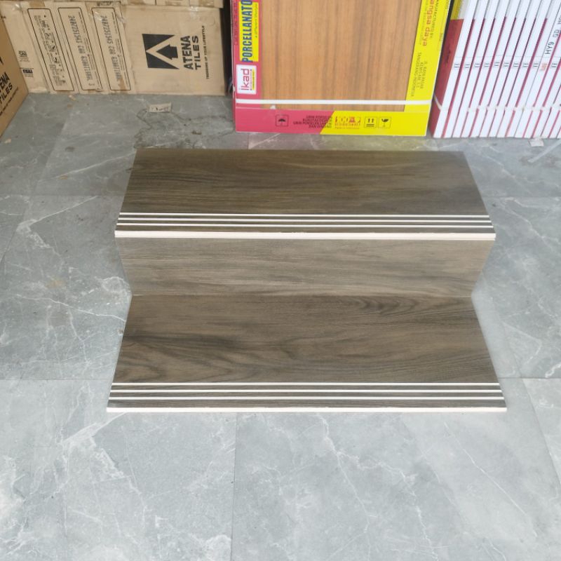 Granit tangga 30x80/20x80 platinum ab