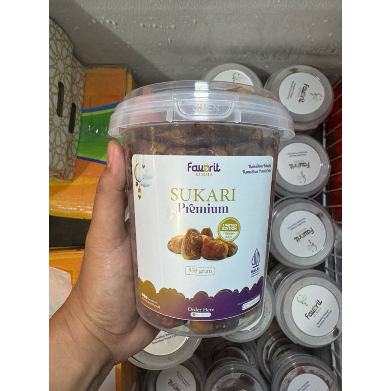 

Kurma Sukari Premium Ember 850 gram Hampers Kemasan Praktis