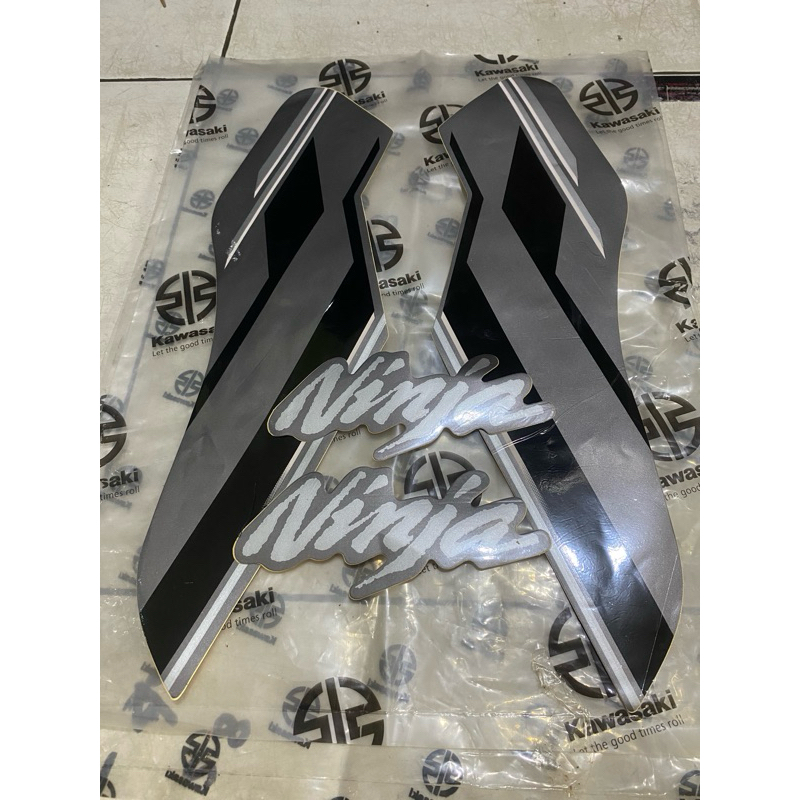 Stiker striping Tangki ninja rr new 2015 abu abu silver hitam