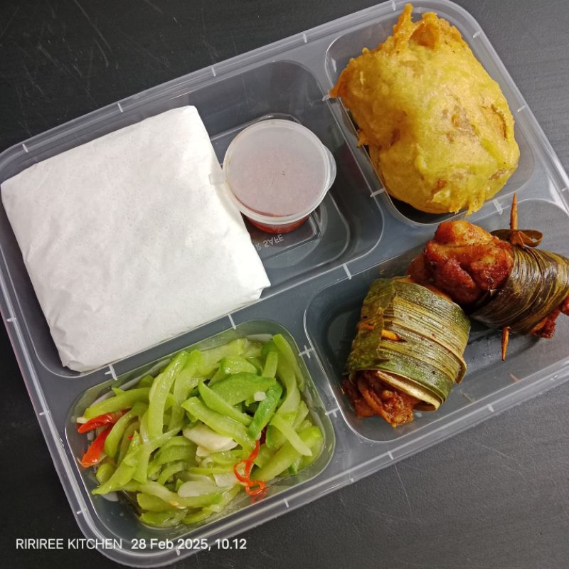 

RIRIREE KITCHEN | PAKET BENTO REGULER | 1 NASI 3 LAUK