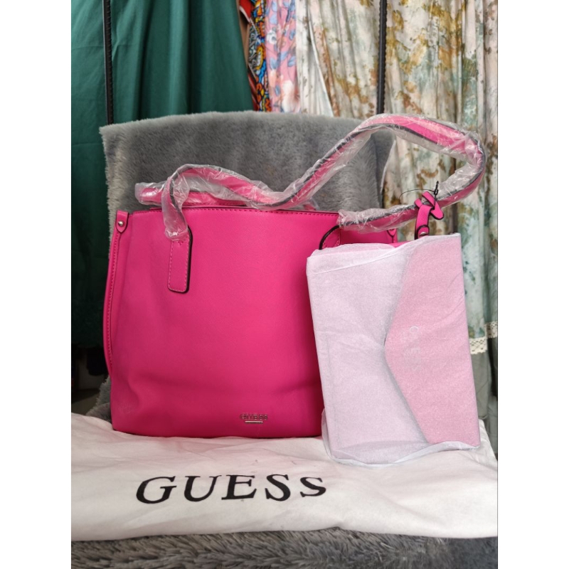 Tas Wanita Totebag Guess