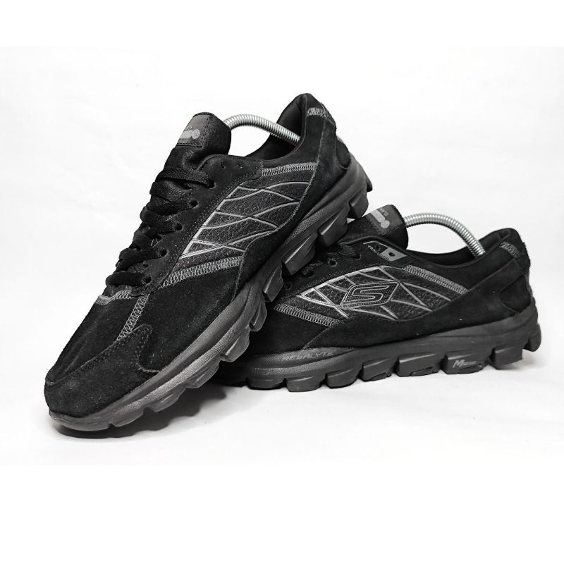 Size 43-SKECHERS PERFORMANCE GO RUN ULTRA