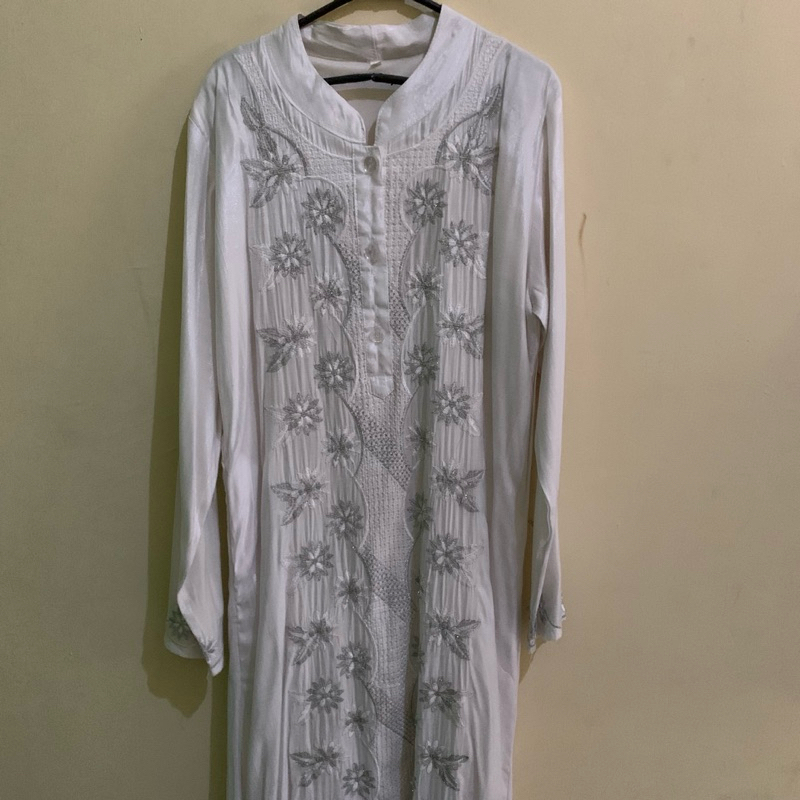 Preloved Gamis Putih Abaya Shimmer