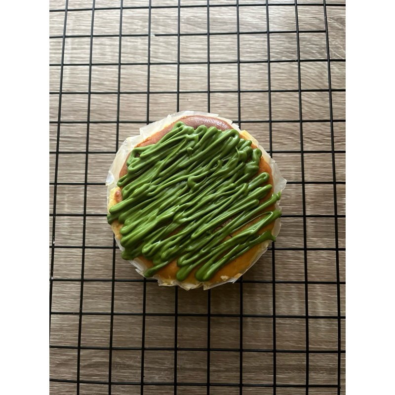 

Burnt cheesecake matcha glaze diameter 10cm - INSTANT ONLY