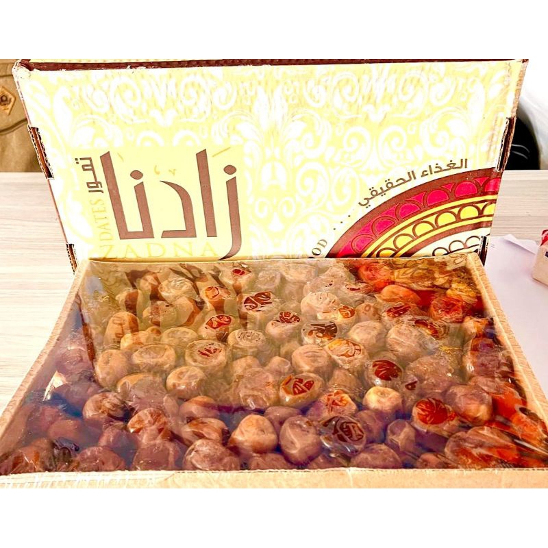 

Kurma Sukkari Premium Merk Zadna Dus isi 3kg
