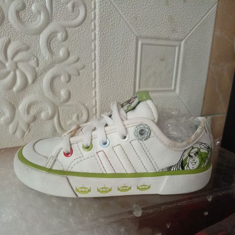 sepatu Adidas anak second brand