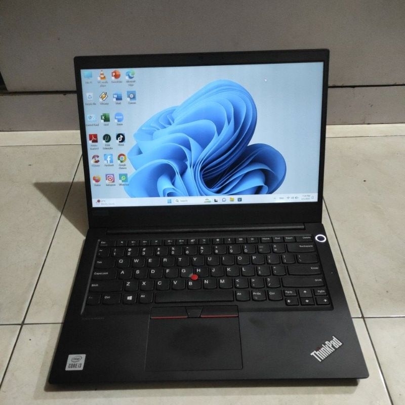 Lenovo thinkpad E14 core i3 gen 10