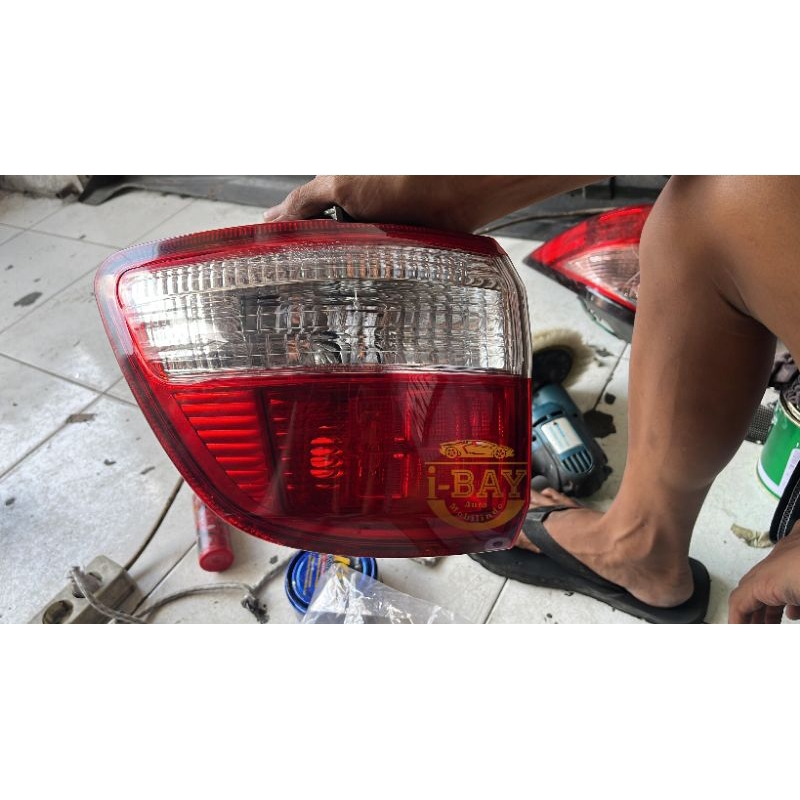 Stoplamp Lampu Belakang Fortuner 2009 2010 Original