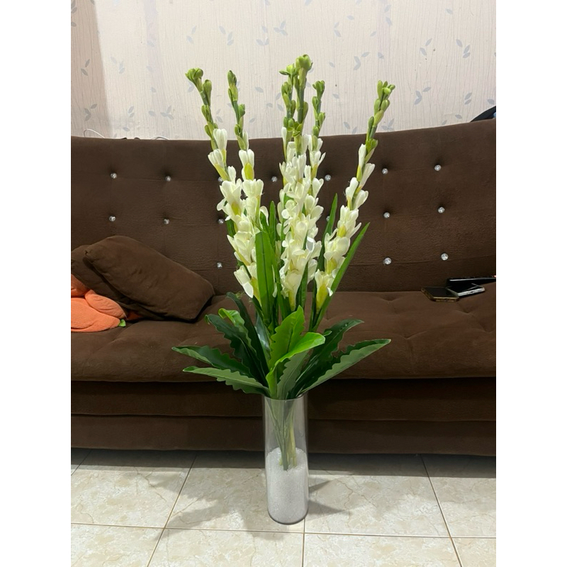 rangkaian bunga sedap malam bunga meja sedap malam artificial berikut pot plastik bening bunga meja 