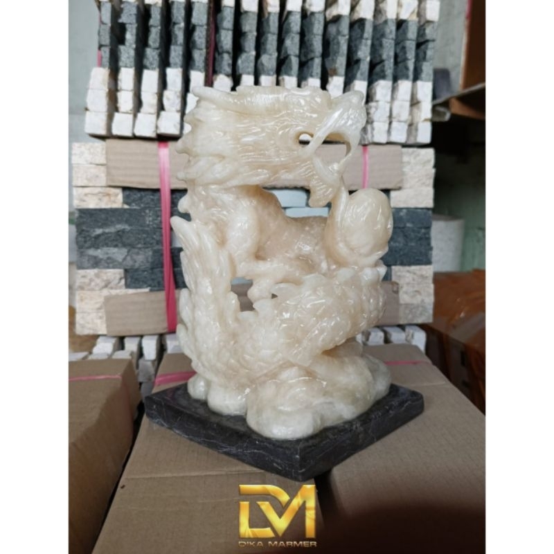 Patung Naga Super Bening Model Bola Api Bahan Batu Onyx Putih Glossy Mengkilap