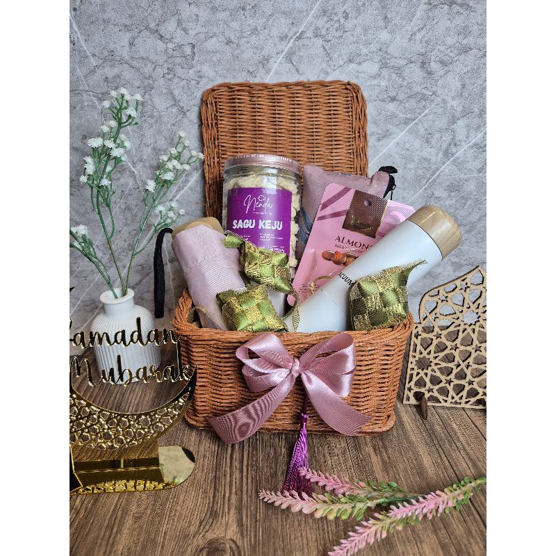 

Hampers Lebaran Idul Fitri 1446 H (2025) " Seri Damaskus