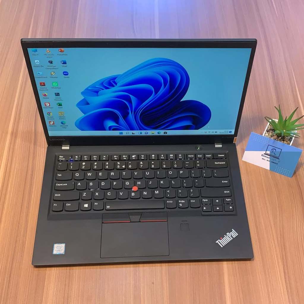 LENOVO THINKPAD X1 CARBON  i7 GEN 7 RAM 16GB SSD 256GB SECOND/BEKAS